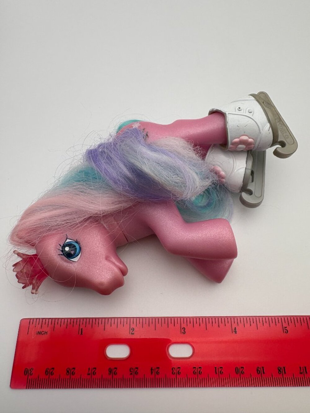 My Little Pony (MLP) Glitter Glide Pink Body Ice Skates Snowflakes (MLP: LOT1-4) - Picture 14 of 16